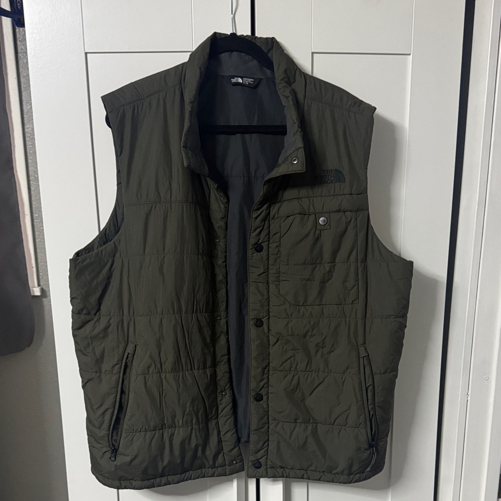 The North Face Men's Dark Green Quilted Vest
